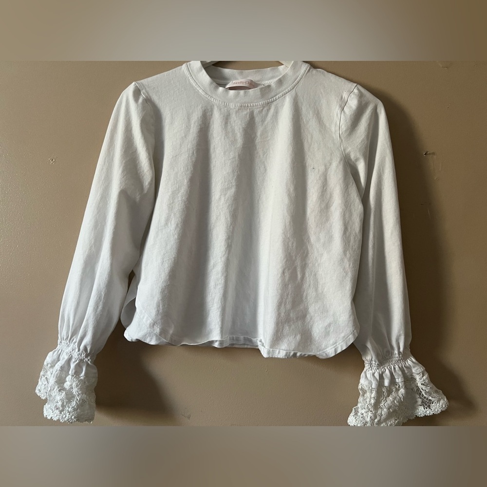 See by Chloe white t shirt boho romantic essentials lace flare arm detail unique